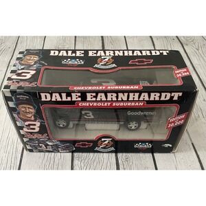Goodwrench Racing #3 Dale Earnhardt GM Goodwrench Suburban 1/24 Scale